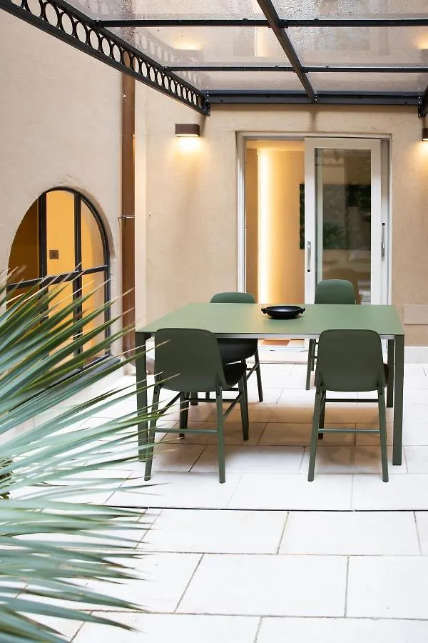Palazzo Scappi Gardi Luxury Apartments ボローニャ 0*,